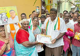 தட்டாஞ்சாவடி தொகுதியில்
வேட்பாளா்கள் வீதி, வீதியாக தீவிர வாக்குசேகரிப்பு