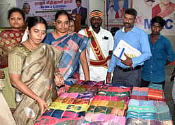 தத்தனூரில் ‘கல்லூரிச் சந்தை’ தொடங்கி வைப்பு