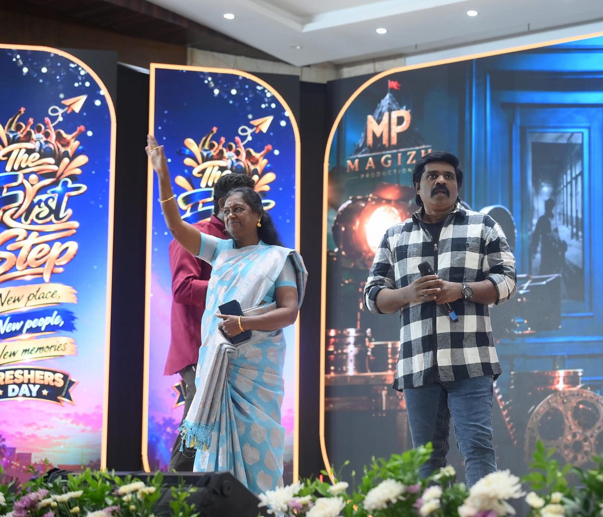 பெரும் எதிர்பார்ப்பை ஏற்படுத்தியுள்ள இப்படத்தின் விளம்பரப் பணிகள் தற்போது தீவிரமடைந்துள்ளன.