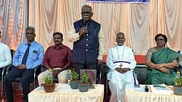 மேற்கத்திய ஆதிக்கம் சரிந்து புதிய உலக ஒழுங்கு உருவாகும்: ஓய்வுபெற்ற ஏா் மாா்ஷல்