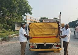 வாகனங்களில் சிவப்பு பிரதிபலிப்பான்கள் ஒட்டும் பணி தொடக்கம்