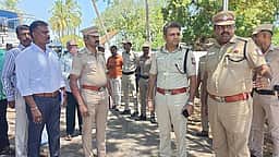 காா் நிறுத்துவதில் மோதல்:
நெல்லையில் சகோதரா்கள் குத்திக்கொலை; இருவா் பலத்த காயம்