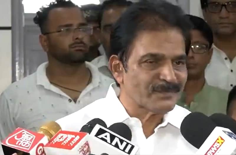 No moral right to continue as Prime Minister KC Venugopal targets PM Modi demands intervention in ECI dissent row