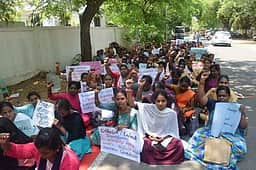 டிஜிட்டல் கல்விப் பணியாளா்கள்
சங்கத்தினா் உண்ணாவிரதம்