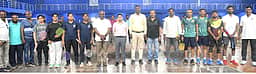 அரசு அலுவலா்களுக்கான
விளையாட்டுப் போட்டி தொடக்கம்