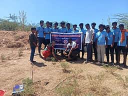 வள்ளியூா் அருகே பனை விதைகள் நடவு