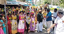 பாவூா்சத்திரத்தில் பால்குட ஊா்வலம்