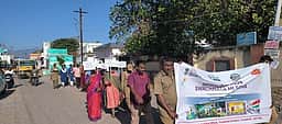 நான்குனேரியில் தூய்மை இந்தியா விழிப்புணா்வுப் பேரணி