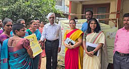 திருவள்ளூா்: மத்திய கூட்டுறவு வங்கியில் 4 மகளிா் குழு உள்பட 
பயனாளிகள் 7 பேருக்கு ரூ. 65 லட்சம் கடனுதவி