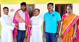 மாநில பளுதூக்கும் போட்டி: புனித ஜோசப் பள்ளி மாணவா் முதலிடம்