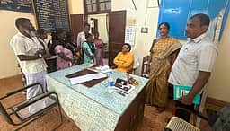 மண்டபம் இலங்கை தமிழா் முகாமில் ஆணையா் ஆய்வு