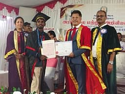 கூடலூா் அரசுக் கல்லூரி பட்டமளிப்பு விழா