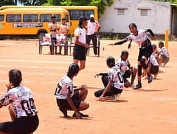 முதல்வா் கோப்பை: பள்ளி மாணவிகளுக்கான கோ-கோ போட்டிகள்