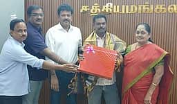 100 சதவீதம் வரி வசூல்: சத்தியமங்கலம் நகராட்சிக்குப் பாராட்டு