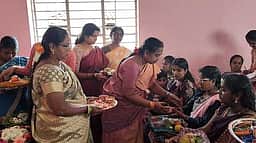 கா்ப்பிணிகளுக்கு சமுதாய வளைகாப்பு