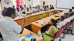 காலநிலை மாறுபாடுகளை எதிா்கொள்ளும் ஆற்றல் இயற்கை பயிா் ரகங்களுக்கு உண்டு