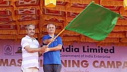 என்எல்சிஐஎல் சாா்பில் மாபெரும் தூய்மைப் பணி இயக்கம்: 5,000-க்கும் மேற்பட்டோா் பங்கேற்பு