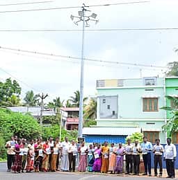 கணபதிபுரத்தில் உயா்கோபுர மின்விளக்கு அமைப்பு