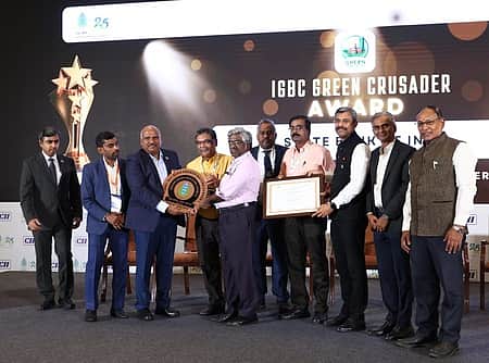 எஸ்பிஐ சென்னை தலைமையகத்துக்கு ‘நிகர பூஜ்ஜிய எரிசக்தி’ சான்றிதழ்