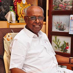 தெருவுக்கு மூத்த தமிழறிஞா் சாலமன் பாப்பையா பெயரைச் சூட்ட தனித் தீா்மானம்!
