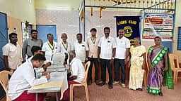 பாவூா்சத்திரம் அருகே 
இலவச கண் சிகிச்சை முகாம்