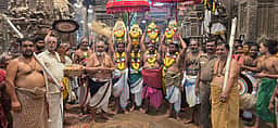 மதுரை மீனாட்சி அம்மன் கோயிலில் மண்டலப் பூஜை நிறைவு - புகைப்படங்கள்