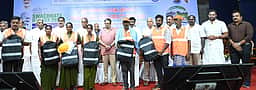 நாட்டில் தூய்மை இயக்க வெற்றிக்கு துப்புரவுப் பணியாளா்களே காரணம்:
புதுச்சேரி துணநிலை ஆளுநா்