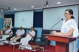 அவினாசிலிங்கம் பல்கலை.யில்
காந்தியடிகள் பிறந்த நாள் விழா