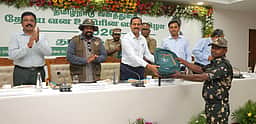 வன உயிரினங்களை பாதுகாப்பதில் சமூகங்களின் பங்களிப்பு அவசியம்: தலைமை வனப் பாதுகாவலா்