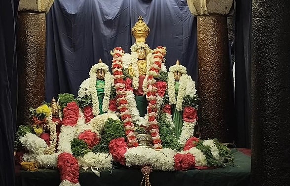 திருப்புளியங்குடி காய்சினிவேந்தப் பெருமாள்