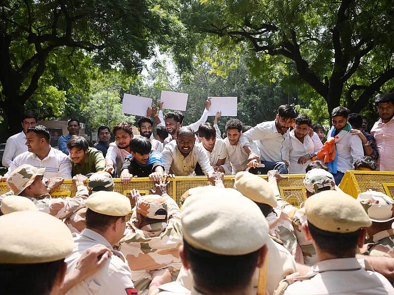 protest against gyanesh kumar