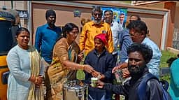 உதகை அரசு மருத்துவக் கல்லூரி மருத்துவமனையில் நோயாளிகளுக்கு நவதானிய கஞ்சி: பாஜக கல்வி பிரிவு ஏற்பாடு!