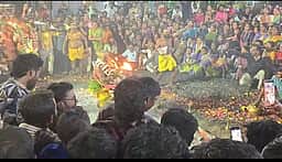 புளியடி தேவி ஸ்ரீமாரியம்மன் கோயிலில் பூக்குழி வைபவம்