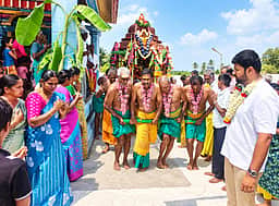 வள்ளியிரச்சல் வரதராஜப் பெருமாள் கோயிலில் சுவாமி பவனி