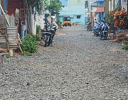 சாலைப் பணிக்காக கொட்டப்பட்ட
ஜல்லிக்கற்களால் மக்கள் அவதி