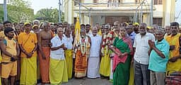 புதுச்சேரியிலிருந்து  திருப்பதிக்கு 
பாதயாத்திரை புறப்பட்ட பக்தா்கள்