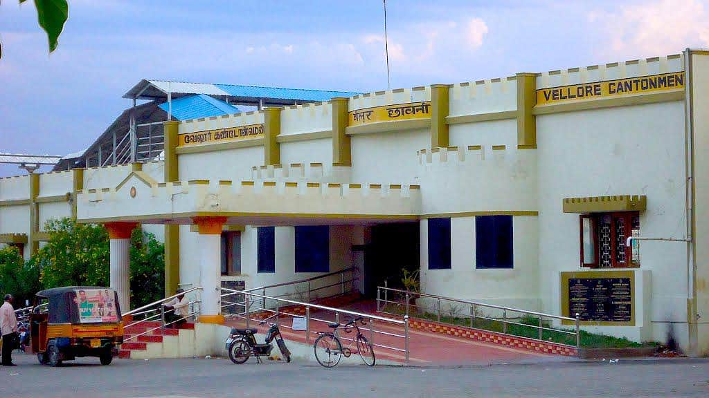 கோட்டை வடிவில் வேலூர் கண்டோன்மென்ட் ரயில் நிலையம்:
விரைவில் பிரதமர் மோடி திறந்து வைக்கிறார்!