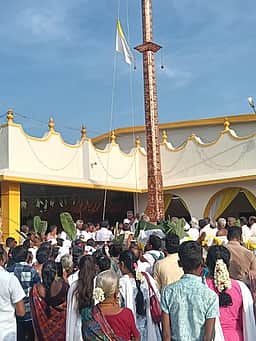 வள்ளலாரின் 204-ஆவது அவதார தின விழா: சன்மாா்க்க கொடியேற்றி வழிபாடு