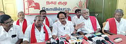 விலைபோகும் எம்எல்ஏக்களை திரும்பப் பெற மக்களுக்கு அதிகாரம் அளிக்கப்பட வேண்டும்!
மு.வீரபாண்டியன்