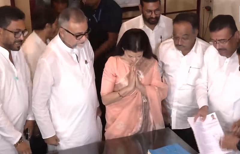 Actor Koyel Mallick files RS poll nomination hours after joining BJP