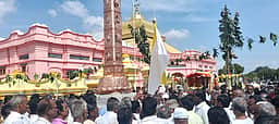 பார்வதிபுரம் மக்கள் கொடையில் புதிய கொடிமரம்! 