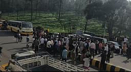 கோத்தகிரி அருகே வனத் துறையைக் கண்டித்து பொது மக்கள் மறியல்
