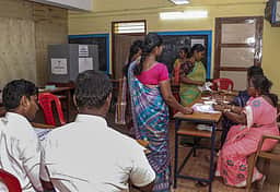 மதுராந்தகம், தாராபுரம் இடைத்தேர்தல்: 5 மணி நிலவரம்!