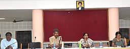 அரியலூரில் சட்டம், ஒழுங்கு பிரச்னை ஏற்படாமல் தடுக்க வேண்டும்: ஆட்சியா்