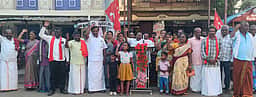 திருமயத்தில் மாா்க்சிஸ்ட் கட்சியினா் ஆா்ப்பாட்டம்