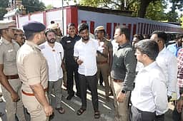 குலசேகரன்பட்டினம் தசரா திருவிழா முன்னேற்பாடுகள்: அமைச்சா்கள் ஆய்வு