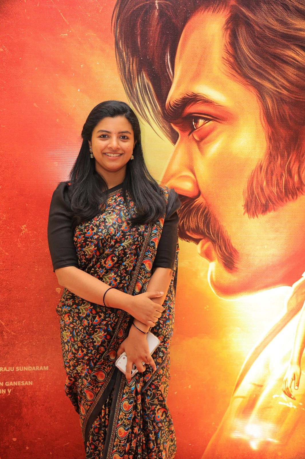 படத்தில் விஜய் சேதுபதிக்கு ஜோடியாக லிஜோமோல் ஜோஸ் நடித்துள்ளார்.