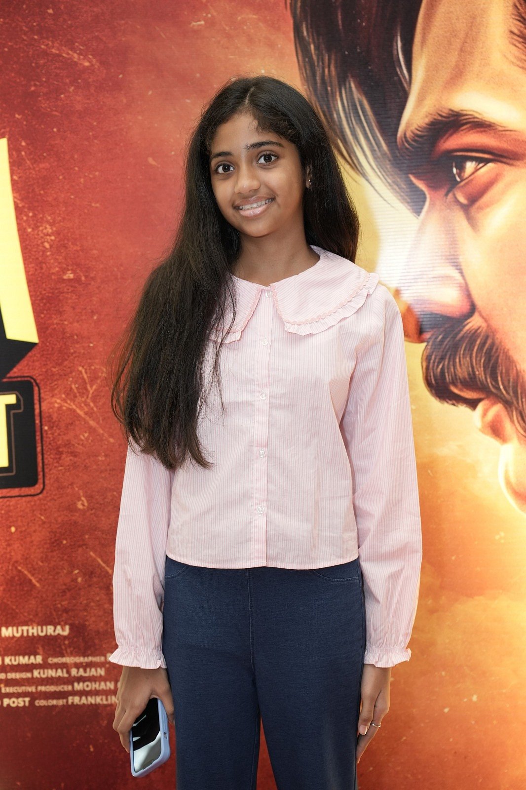 இயக்குநர் அட்லீயின் 'ஏ பார் ஆப்பிள் ஸ்டுடியோஸ்' நிறுவனமும், 'ஸ்டார் ஸ்டுடியோஸ் 18 சினி1 ஸ்டுடியோஸ்' நிறுவனங்களும் இணைந்து தயாரித்துள்ளன.