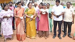 காஞ்சிபுரத்தில் மாவட்ட தடகளப் போட்டி:  ஆட்சியா் தொடங்கி வைத்தாா்