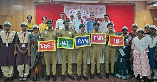 காசநோய் இல்லா இலக்கு: ஊராட்சித் தலைவா்களுக்கு சான்றிதழ் வழங்கல்